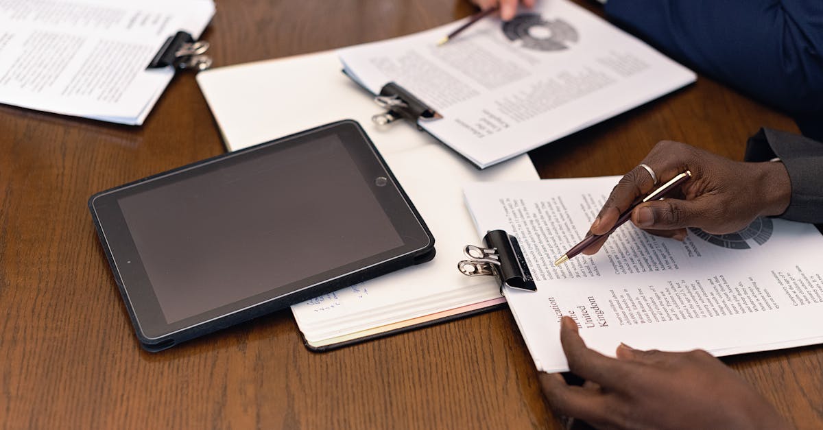 绯红之境：亲嘴详情下载教程APP动漫